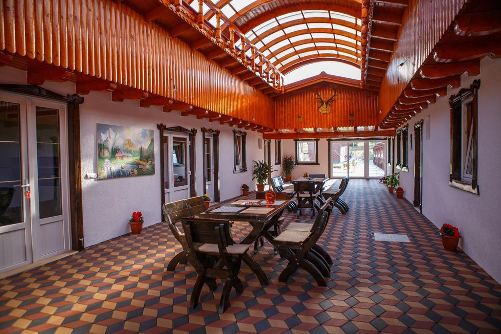 Hotel Vila Adr Sebeş Pokoj fotografie